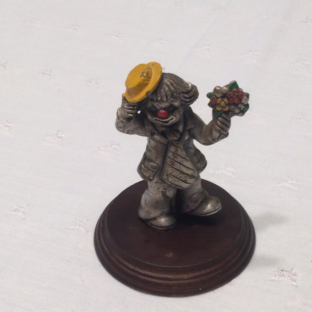 George Good Vintage Clown Figurine city of industry, Ca Taiwan Metal Figurine